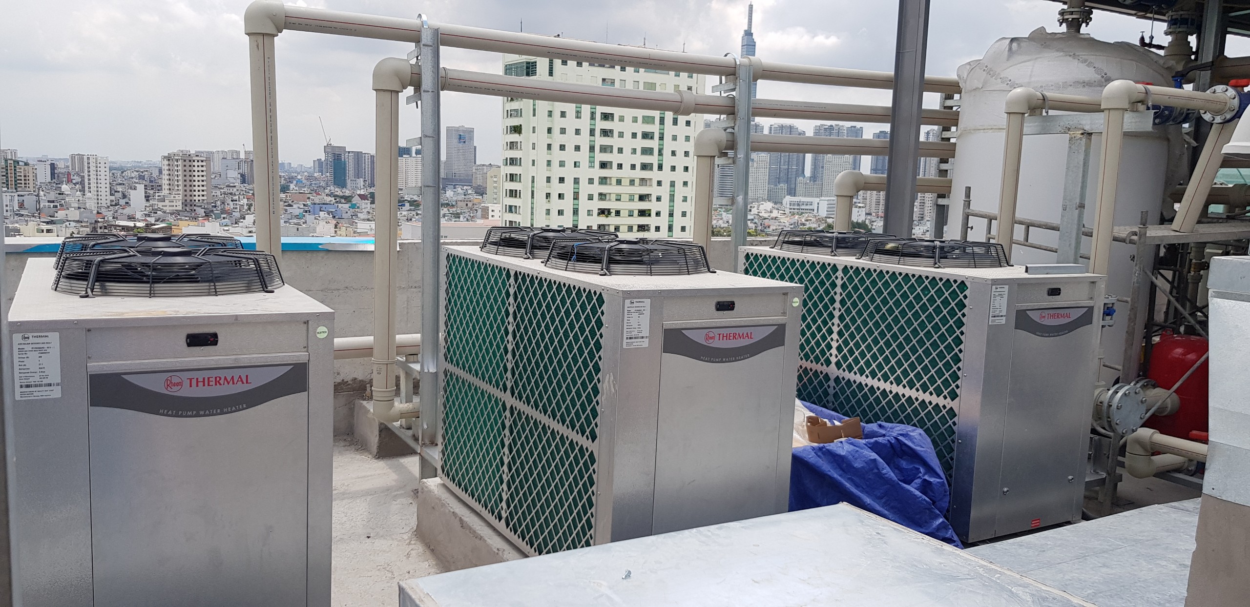 Hệ thống máy nước nóng trung tâm Heat Pump cho bệnh viện